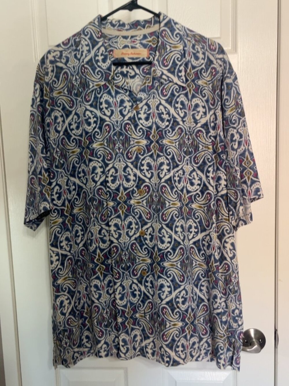 Tommy Bahama Men’s XL 100% Silk Blue Paisley Camp Shirt